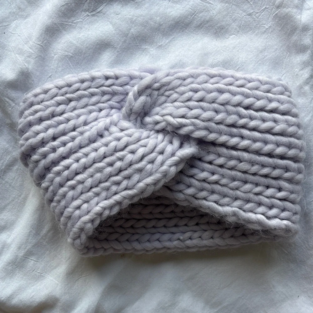 Chunky Knit Headband in Light Gray